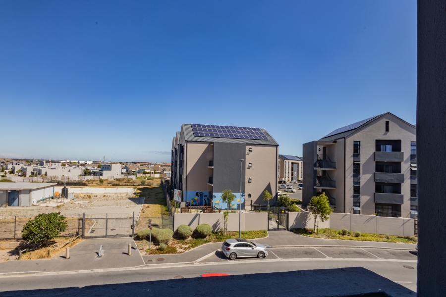 1 Bedroom Property for Sale in Parklands North Western Cape